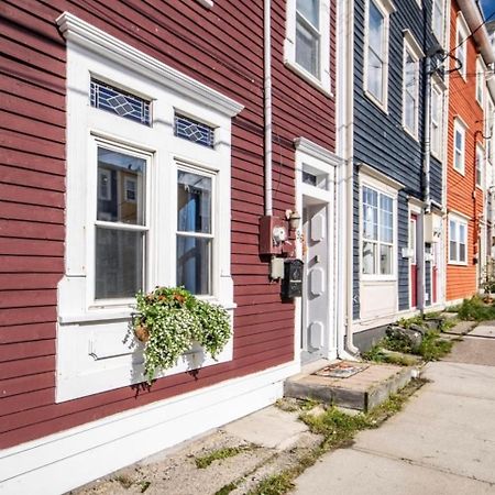 Вилла Historic Jelly Bean Row House, Walk To Signal Hill Сент-Джонс Экстерьер фото